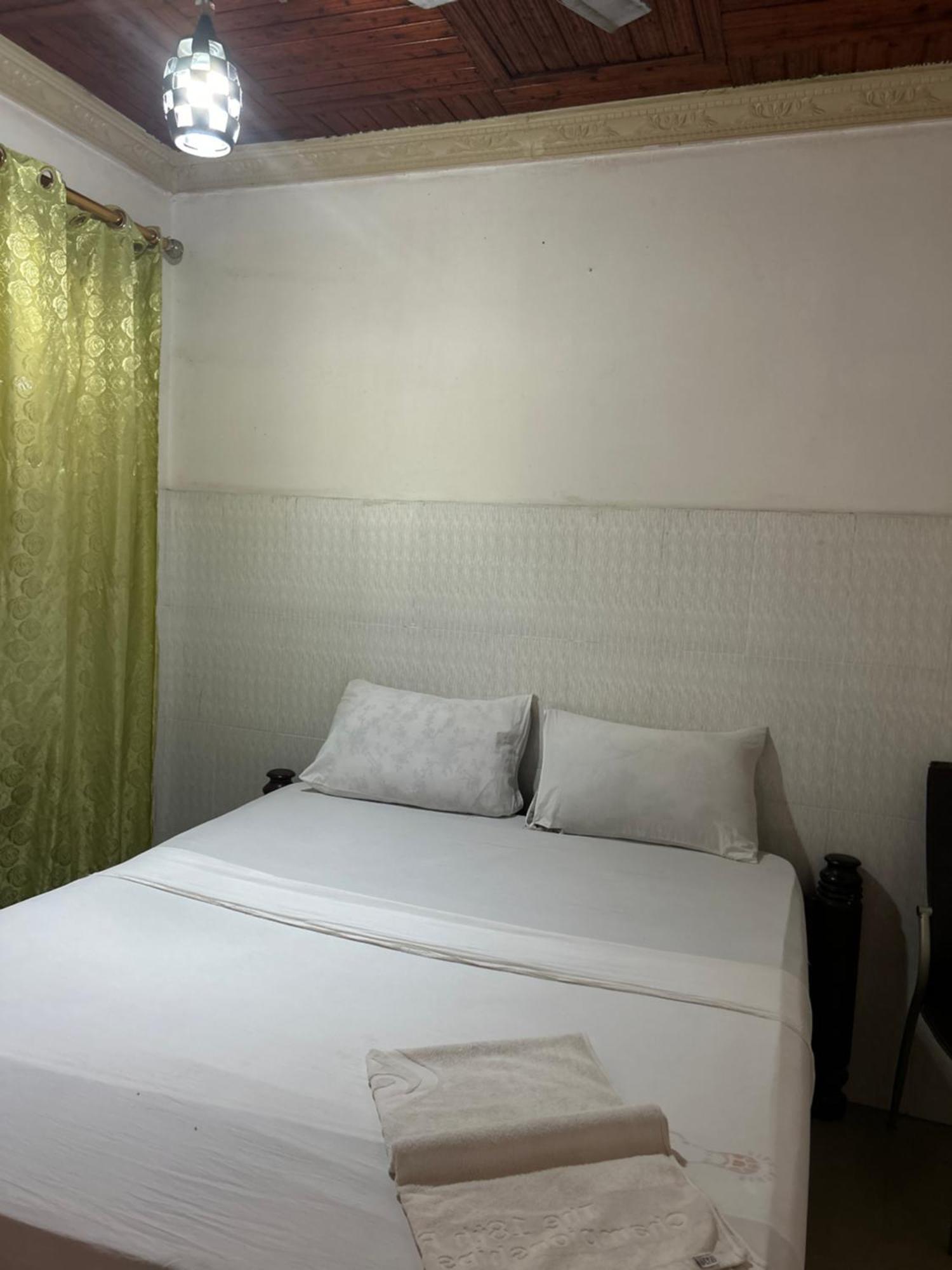 Bed and Breakfast Tanpak Gardens Bnb Дар-эс-Саламе Экстерьер фото